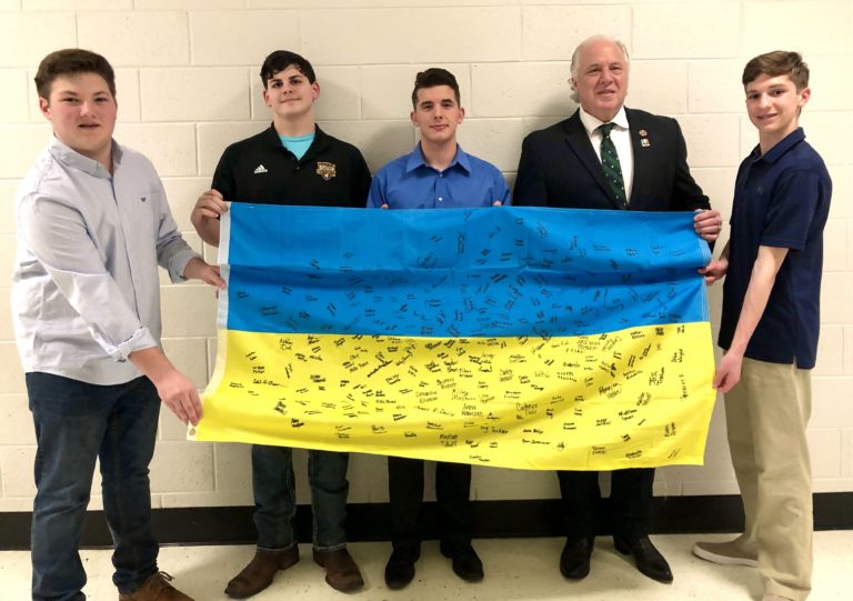 Hardin County Students Field Support for Ukraine