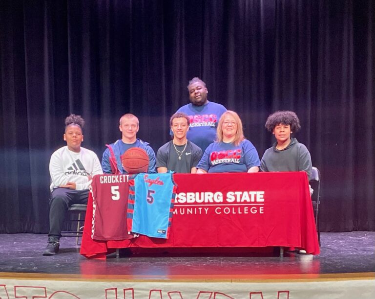 Hadyn Moten Signs Commitment to Play Basketball at Dyersburg State Community College